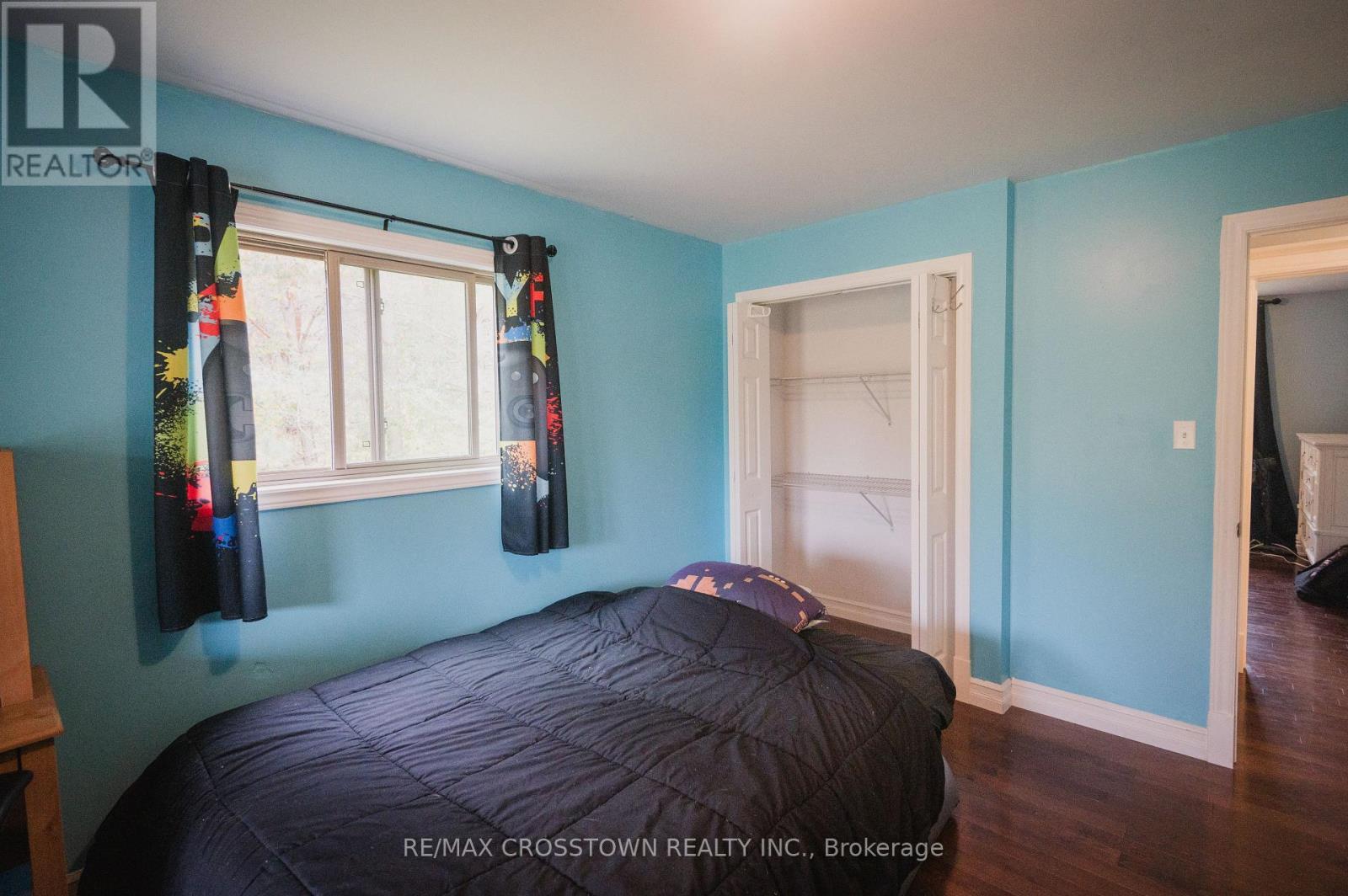 15 Machar/Strong Boundary Road, Strong, ON - Indoor Photo Showing Bedroom