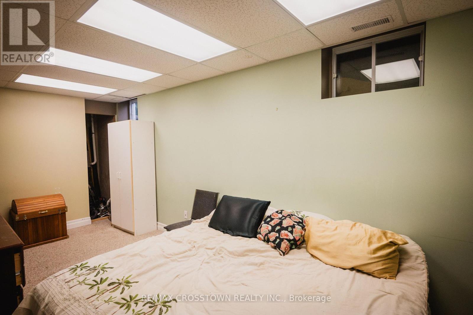 15 Machar/Strong Boundary Road, Strong, ON - Indoor Photo Showing Bedroom
