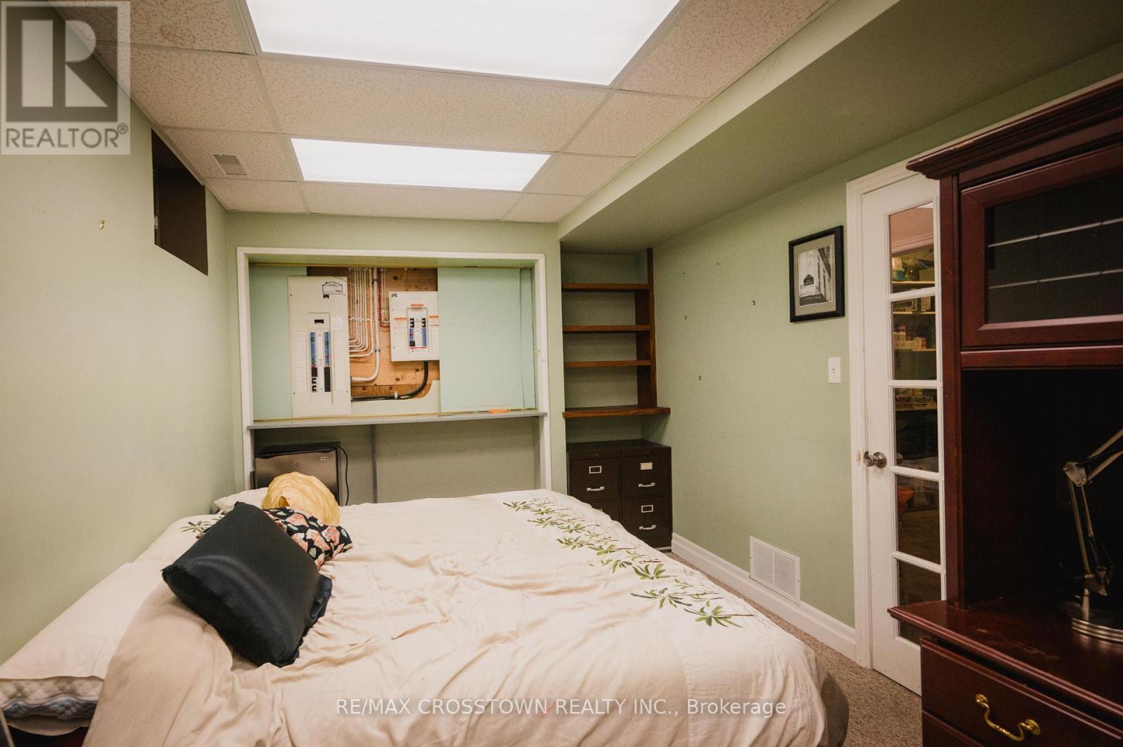 15 Machar/Strong Boundary Road, Strong, ON - Indoor Photo Showing Bedroom