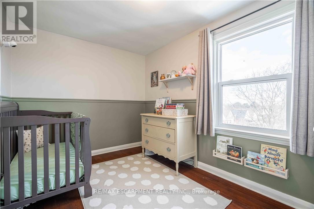 2279 King Street E, Hamilton, ON - Indoor Photo Showing Bedroom