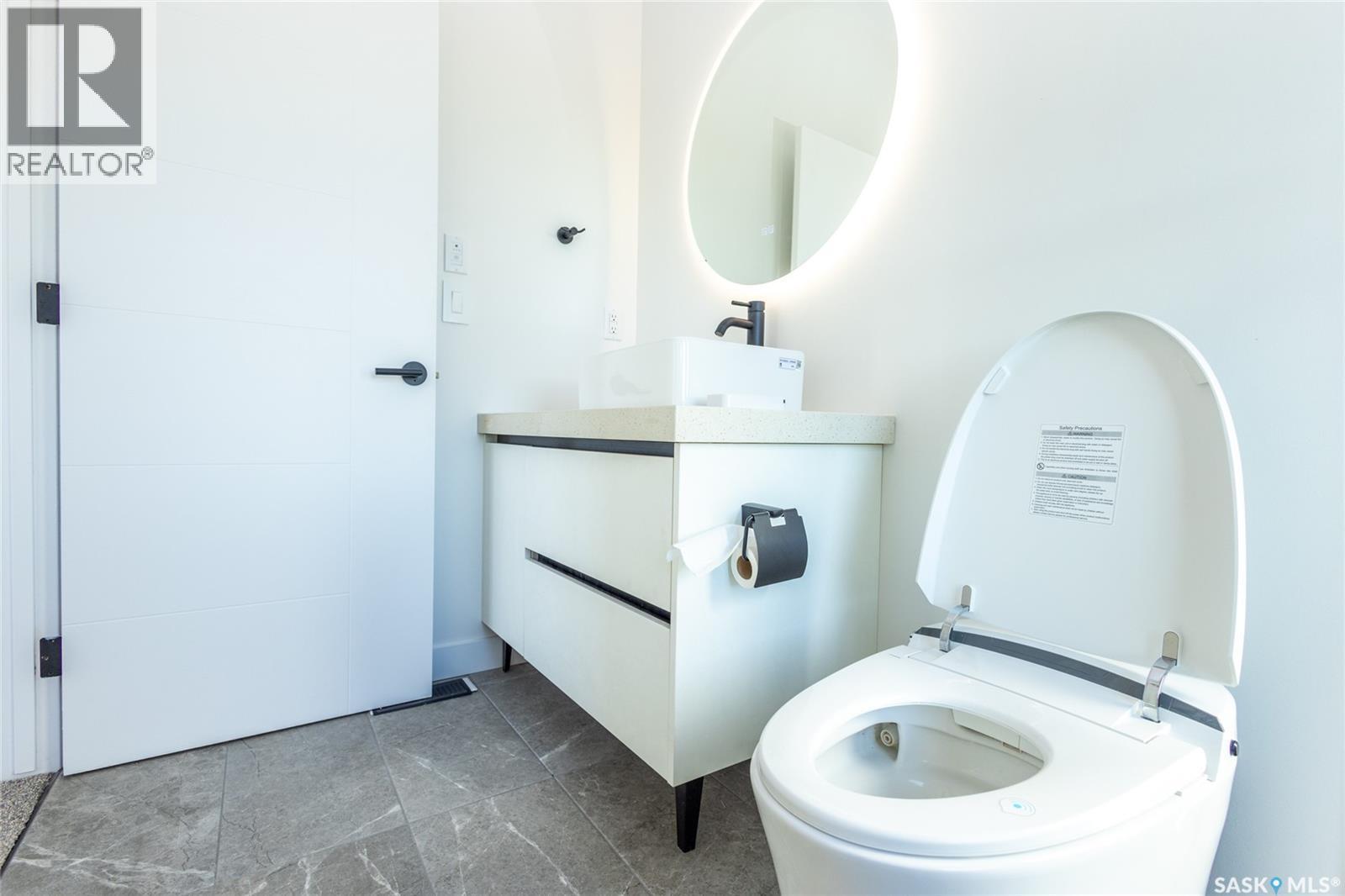 3 298 Prairie Dawn Drive, Dundurn, SK - Indoor Photo Showing Bathroom