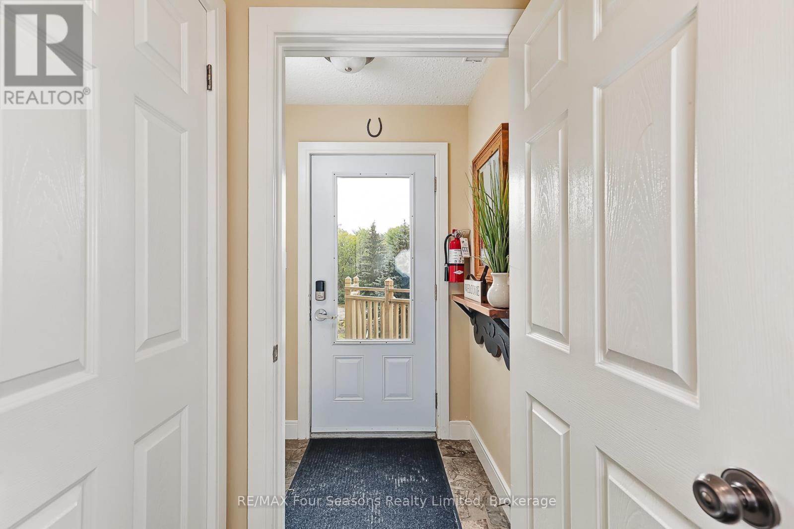 225 - 170 Snowbridge Way N, Blue Mountains, ON