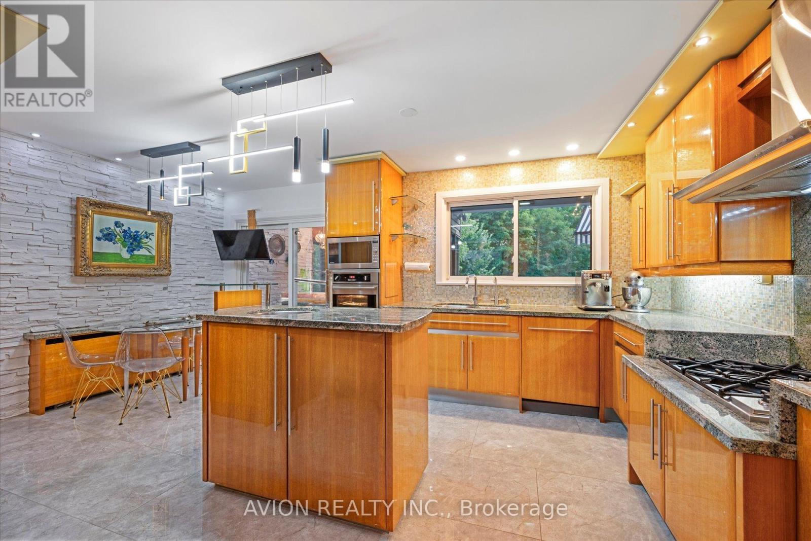 38 Purdon Drive, Toronto, ON - Indoor Photo Showing Kitchen