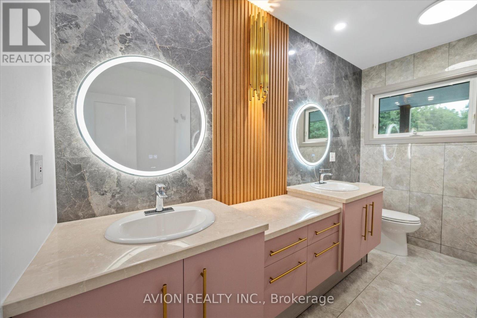 38 Purdon Drive, Toronto, ON - Indoor Photo Showing Bathroom