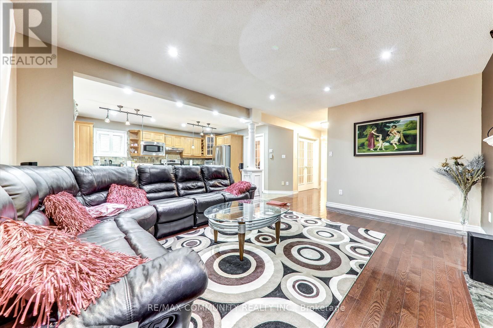 Main - 35 Hartrick Place, Whitby, ON - Indoor