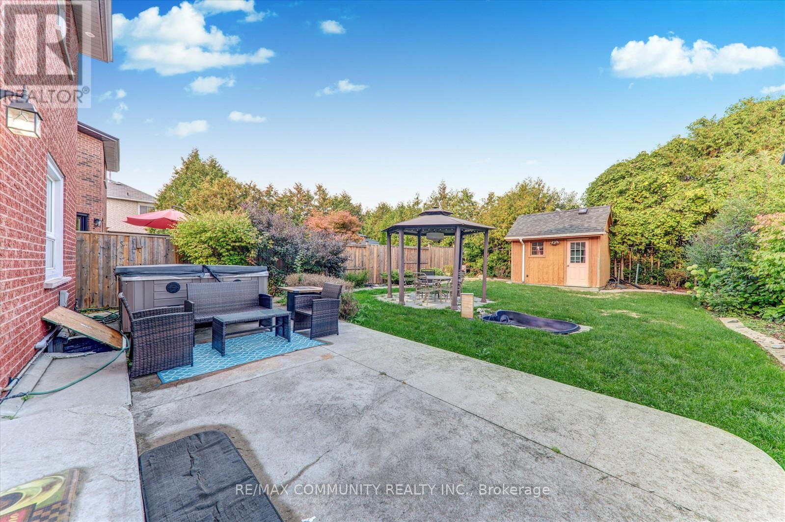 Main - 35 Hartrick Place, Whitby, ON - Outdoor With Deck Patio Veranda