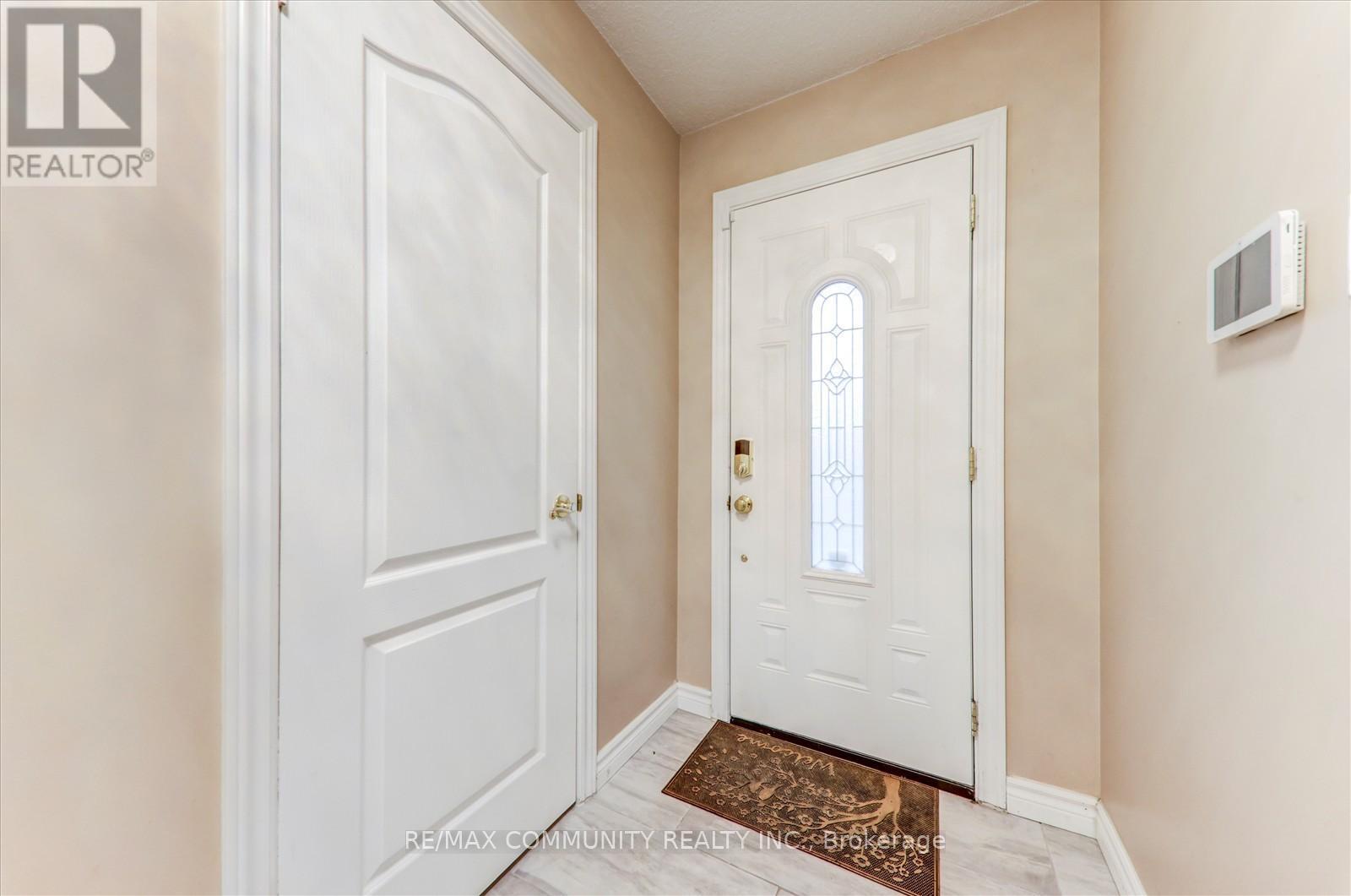 Main - 35 Hartrick Place, Whitby, ON - Indoor Photo Showing Other Room