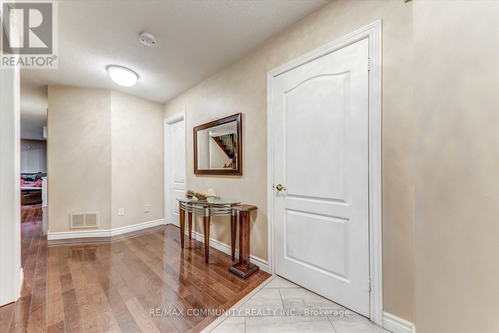 Main - 35 Hartrick Place, Whitby, ON - Indoor Photo Showing Other Room