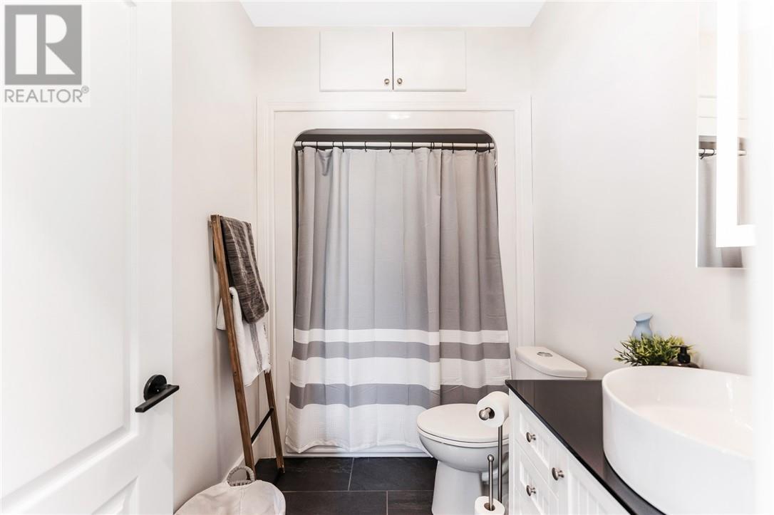 2500 Eden Township Road, Greater Sudbury, ON - Indoor Photo Showing Bathroom
