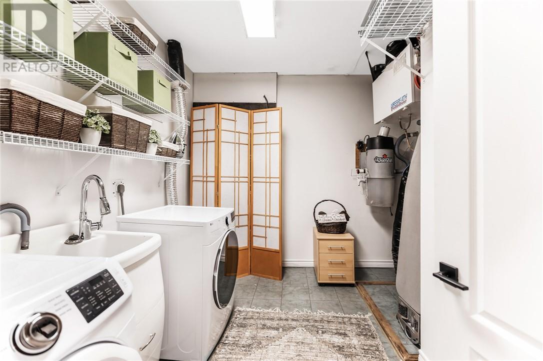 2500 Eden Township Road, Greater Sudbury, ON - Indoor Photo Showing Laundry Room