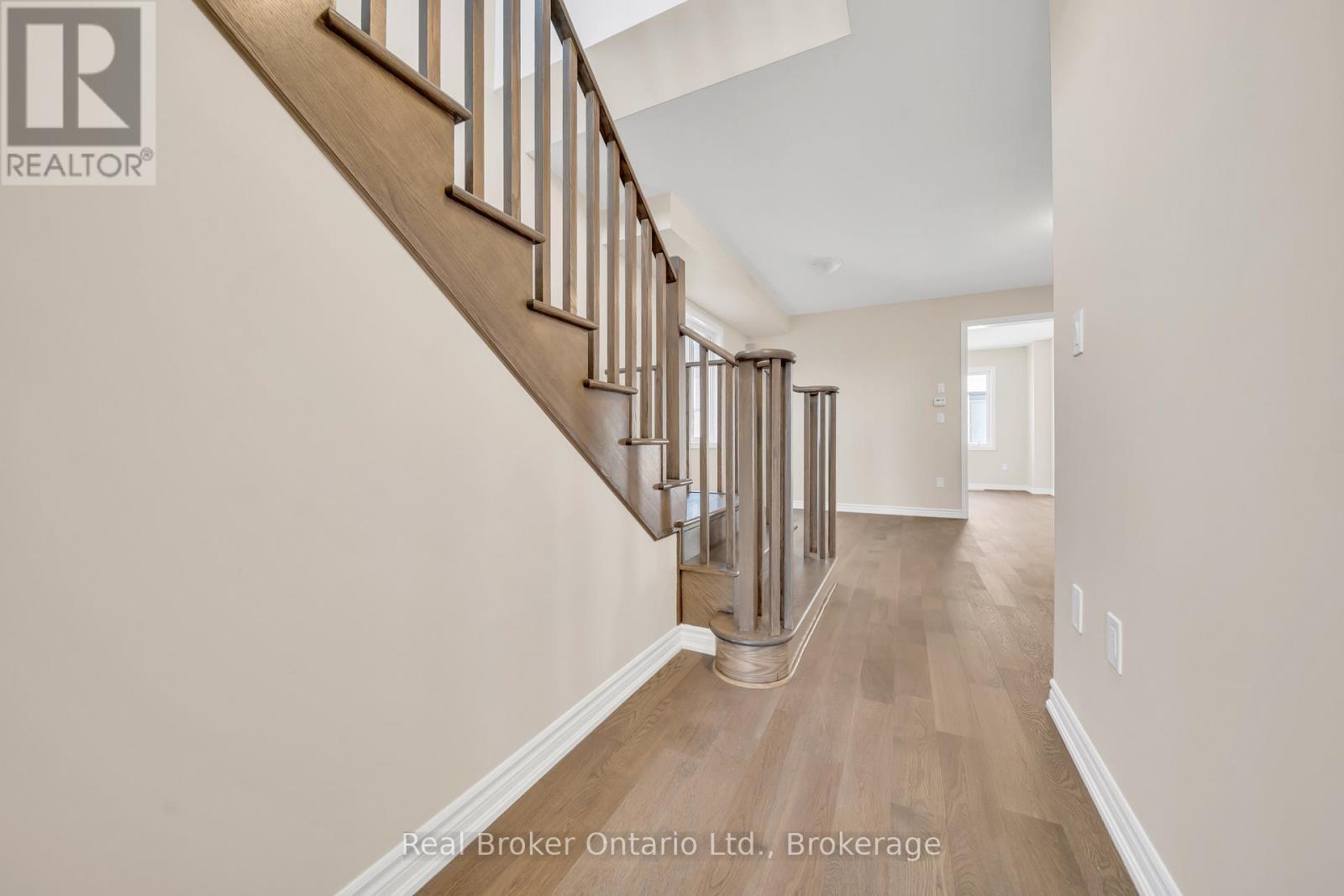 216 Vanilla Trail, Thorold (Rolling Meadows), ON - Indoor Photo Showing Other Room