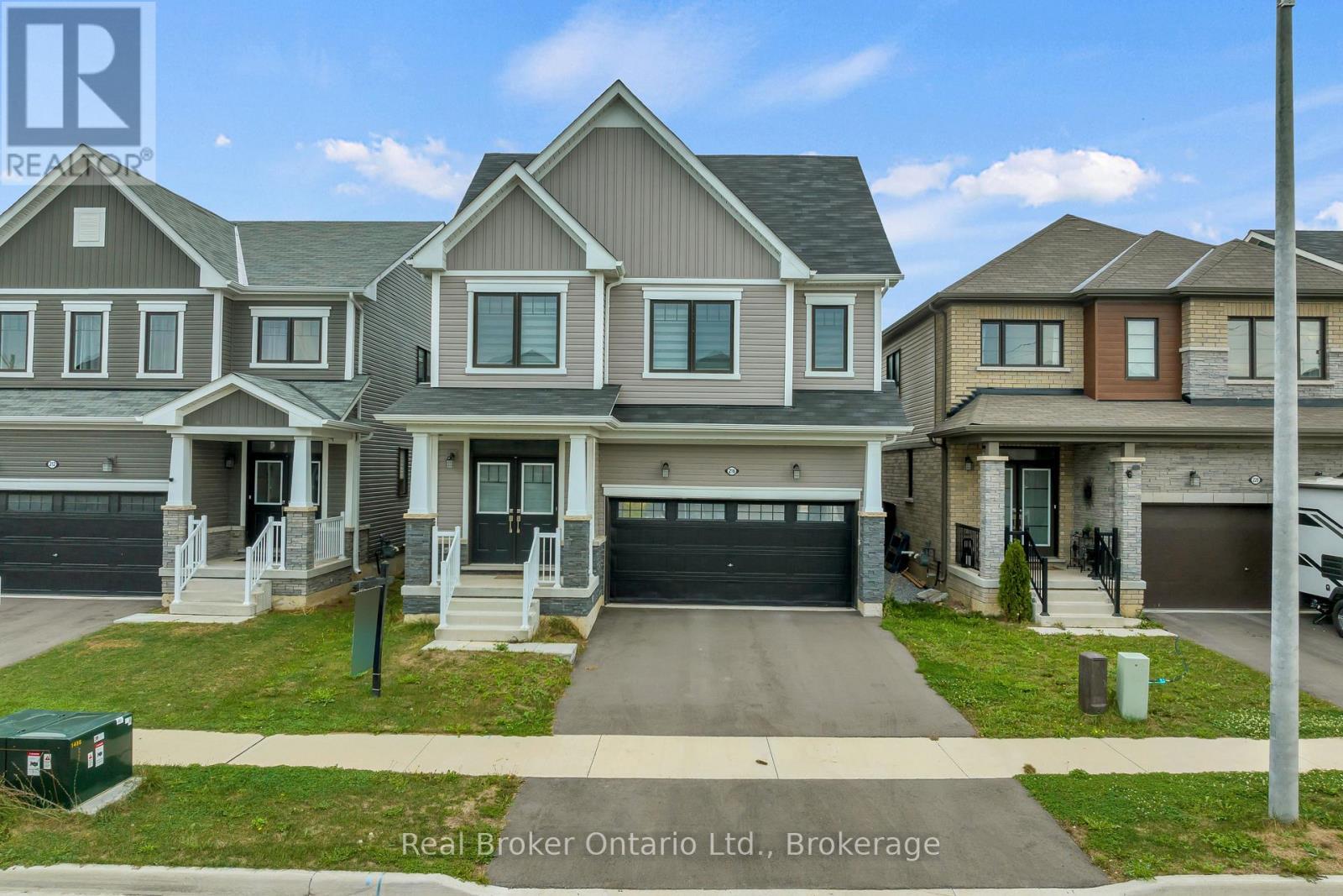 216 Vanilla Trail, Thorold (Rolling Meadows), ON - Outdoor With Facade