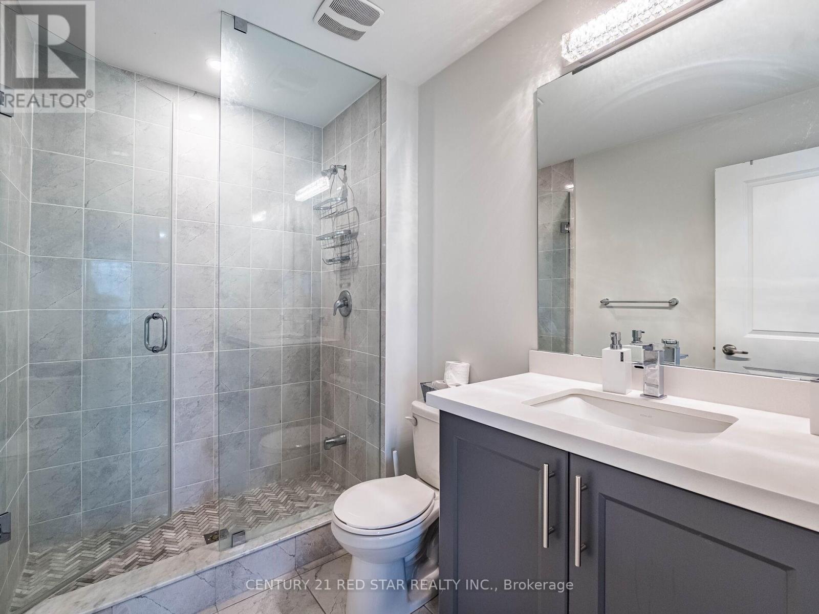 22 Rolling Rock Way, Brampton, ON - Indoor Photo Showing Bathroom