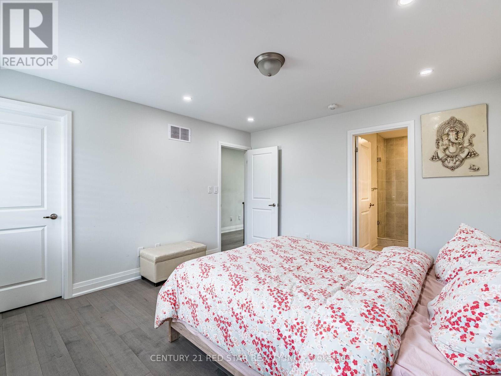 22 Rolling Rock Way, Brampton, ON - Indoor Photo Showing Bedroom