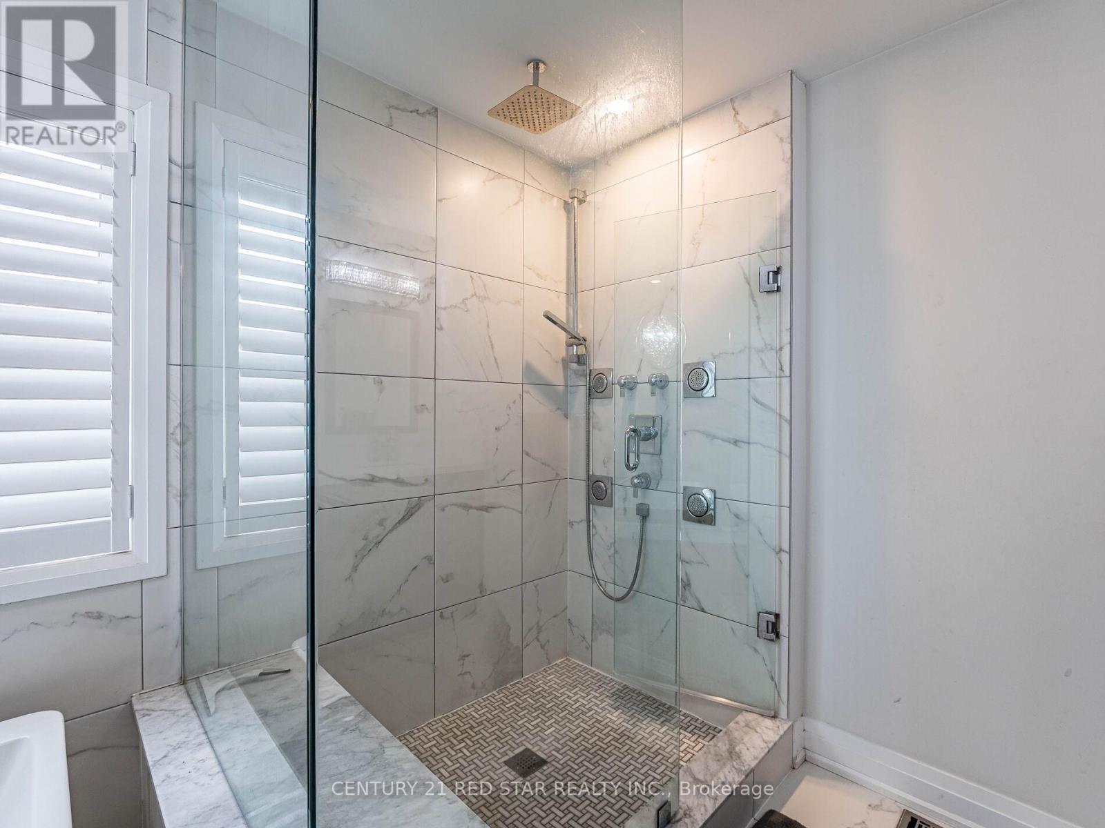 22 Rolling Rock Way, Brampton, ON - Indoor Photo Showing Bathroom