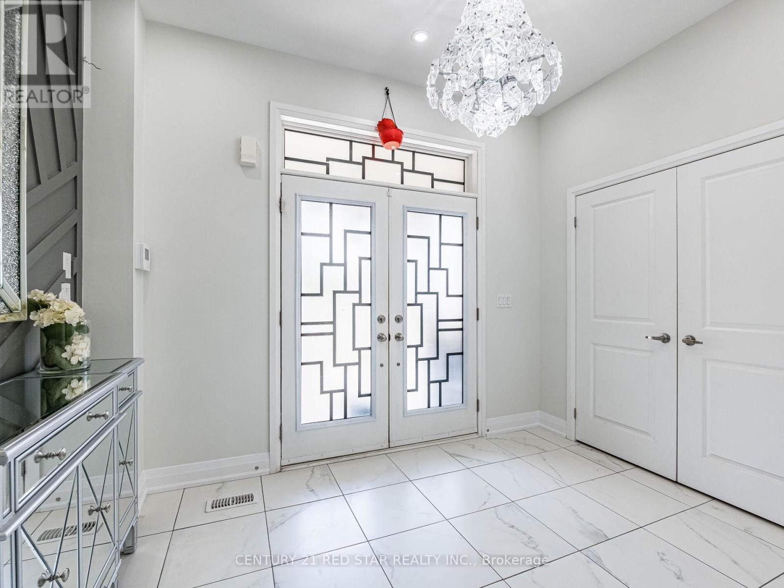 22 Rolling Rock Way, Brampton, ON - Indoor Photo Showing Other Room