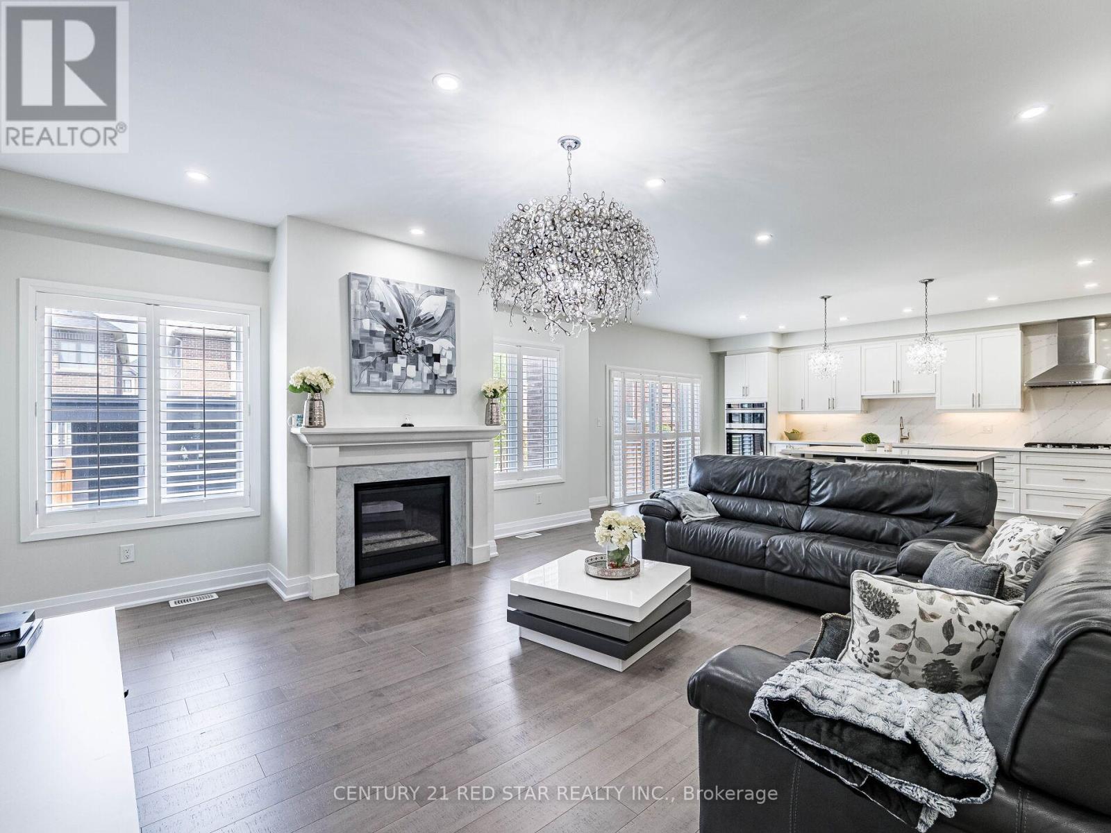 22 Rolling Rock Way, Brampton, ON - Indoor Photo Showing Living Room With Fireplace