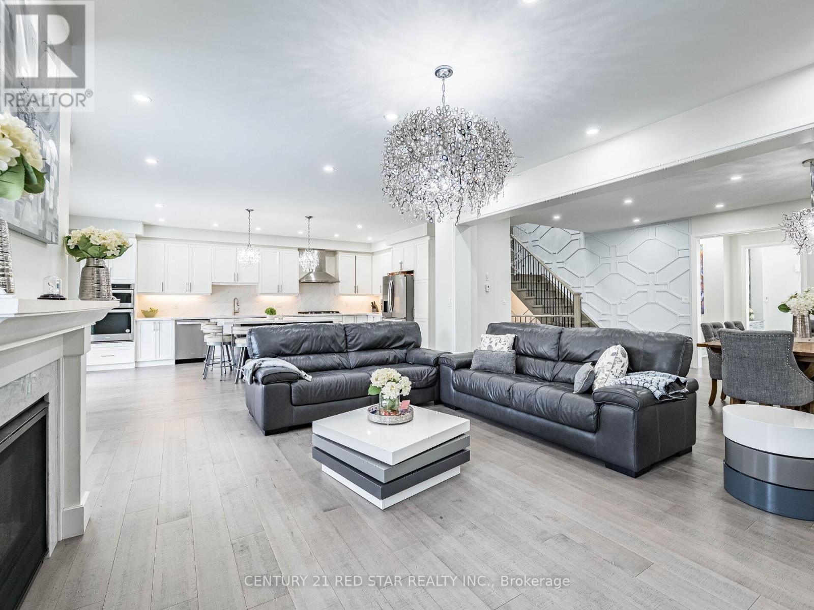 22 Rolling Rock Way, Brampton, ON - Indoor Photo Showing Living Room With Fireplace