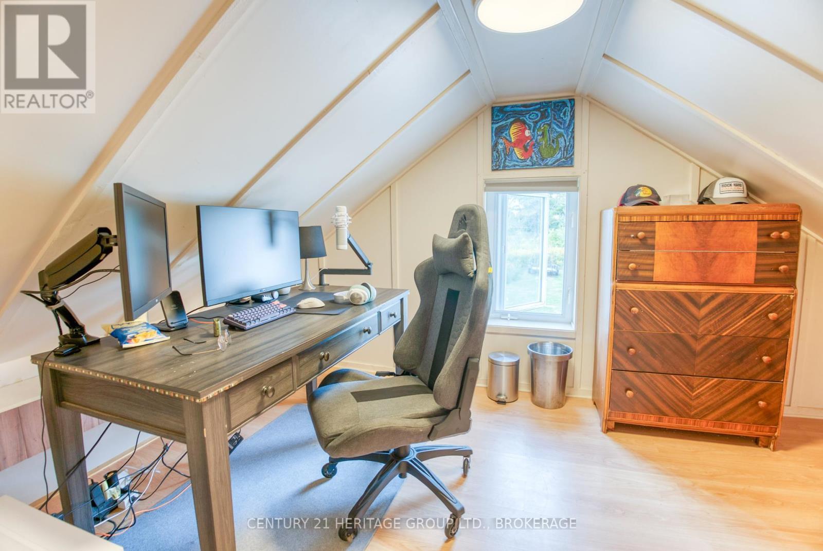 6913 County 2 Road, Loyalist (Lennox And Addington - South), ON - Indoor Photo Showing Office