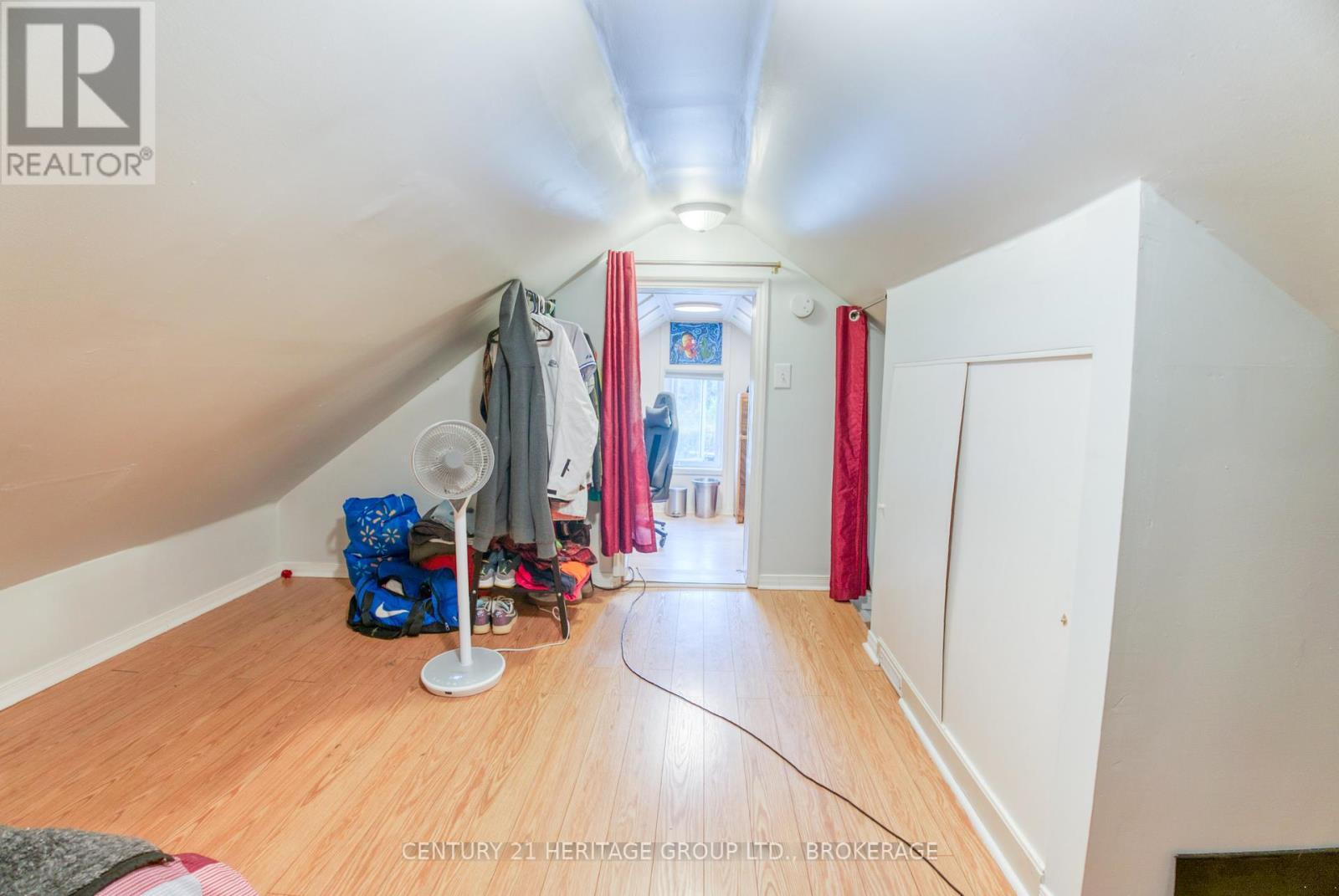 6913 County 2 Road, Loyalist (Lennox And Addington - South), ON - Indoor Photo Showing Other Room