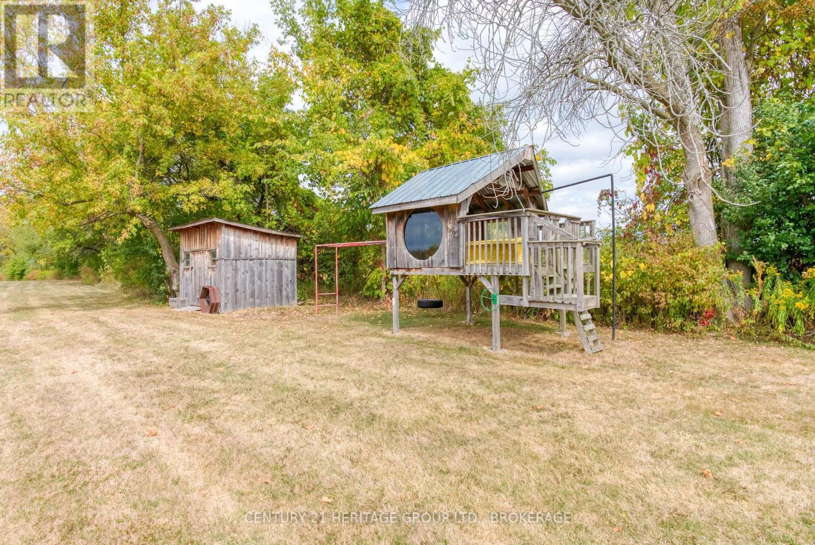 6913 County 2 Road, Loyalist (Lennox And Addington - South), ON - Outdoor