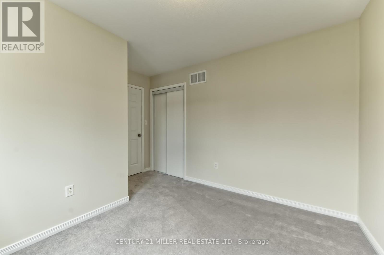 126 Merrilee Crescent, Hamilton, ON - Indoor Photo Showing Other Room
