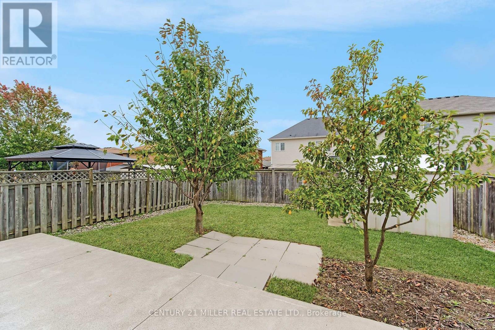 126 Merrilee Crescent, Hamilton, ON - Outdoor