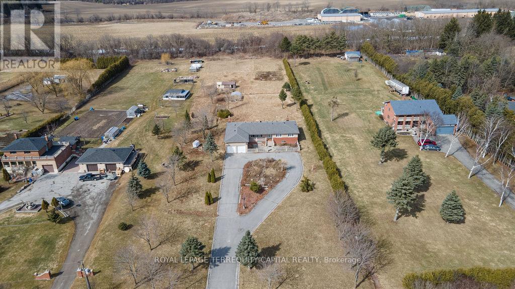 2104 St John'S Side Road, Whitchurch-Stouffville, ON - Outdoor With View