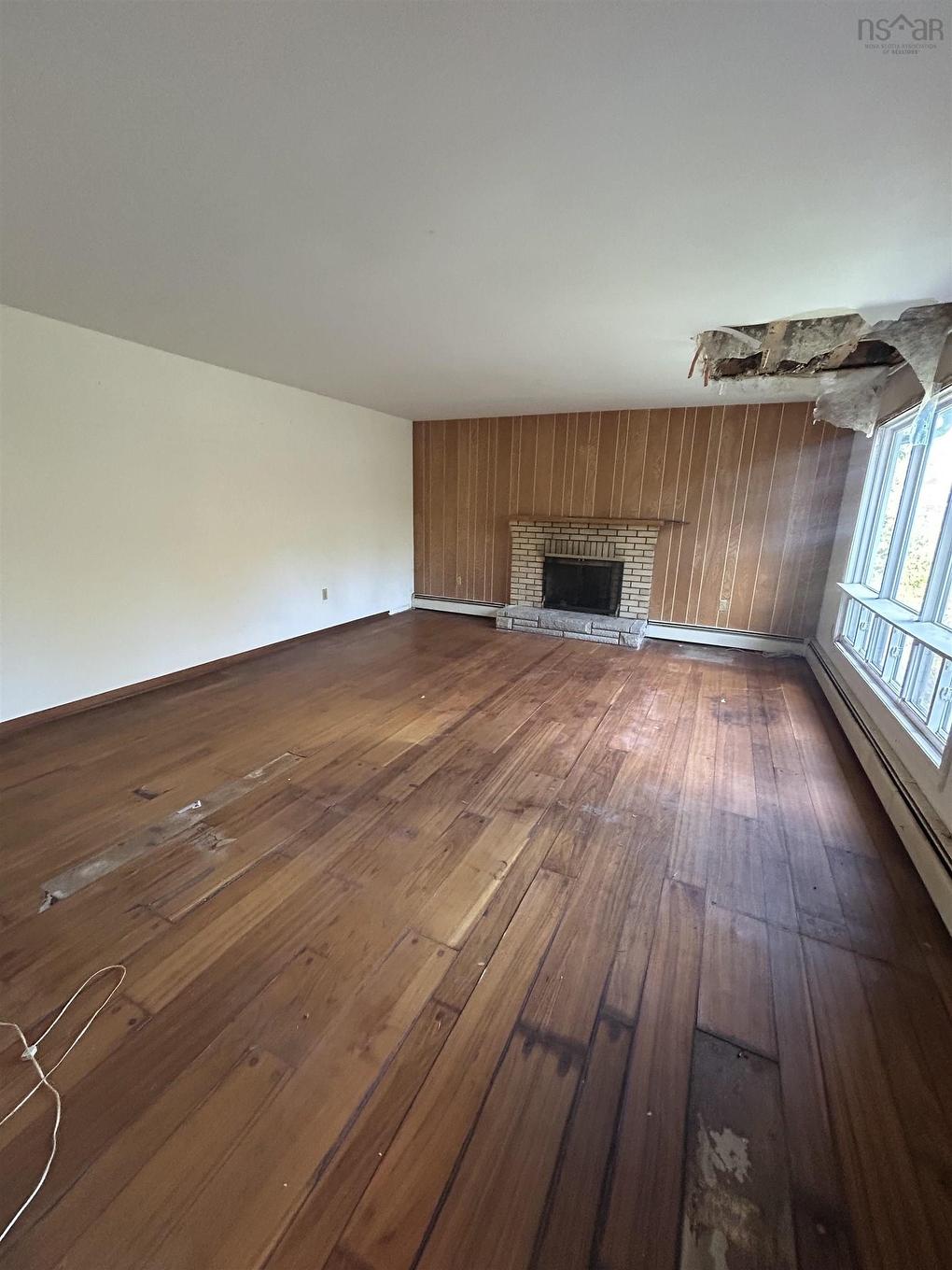 44 Weir Avenue, Stellarton, NS