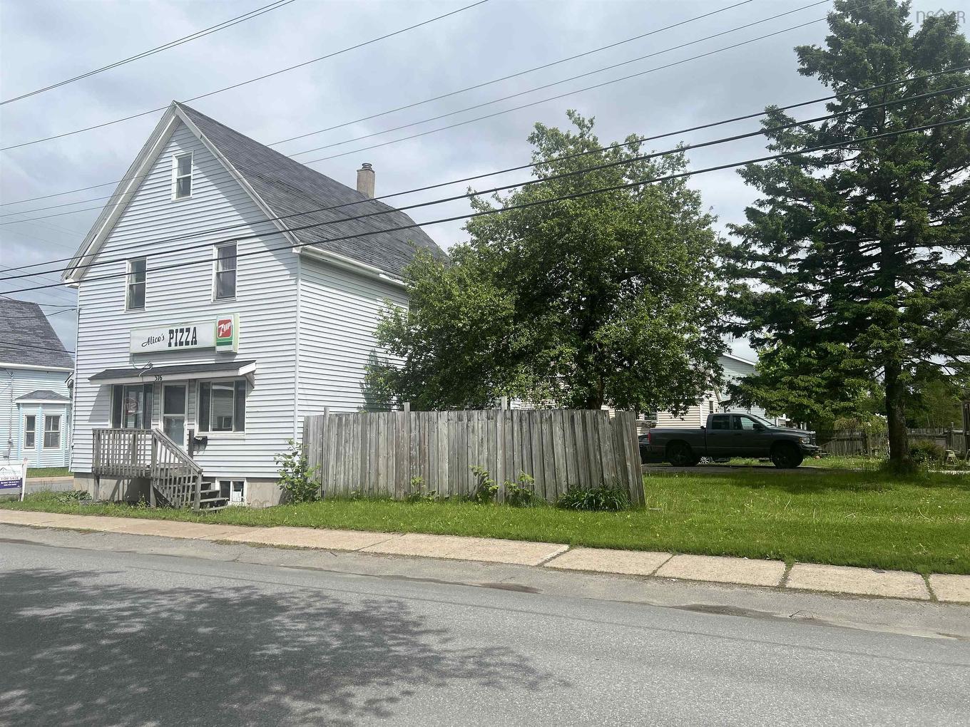 376 Washington Street, New Glasgow, NS