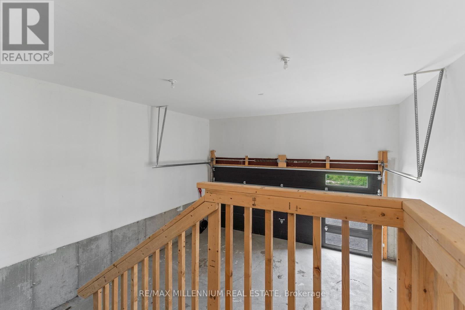 113 Sebastian Street, Blue Mountains, ON - Indoor Photo Showing Other Room