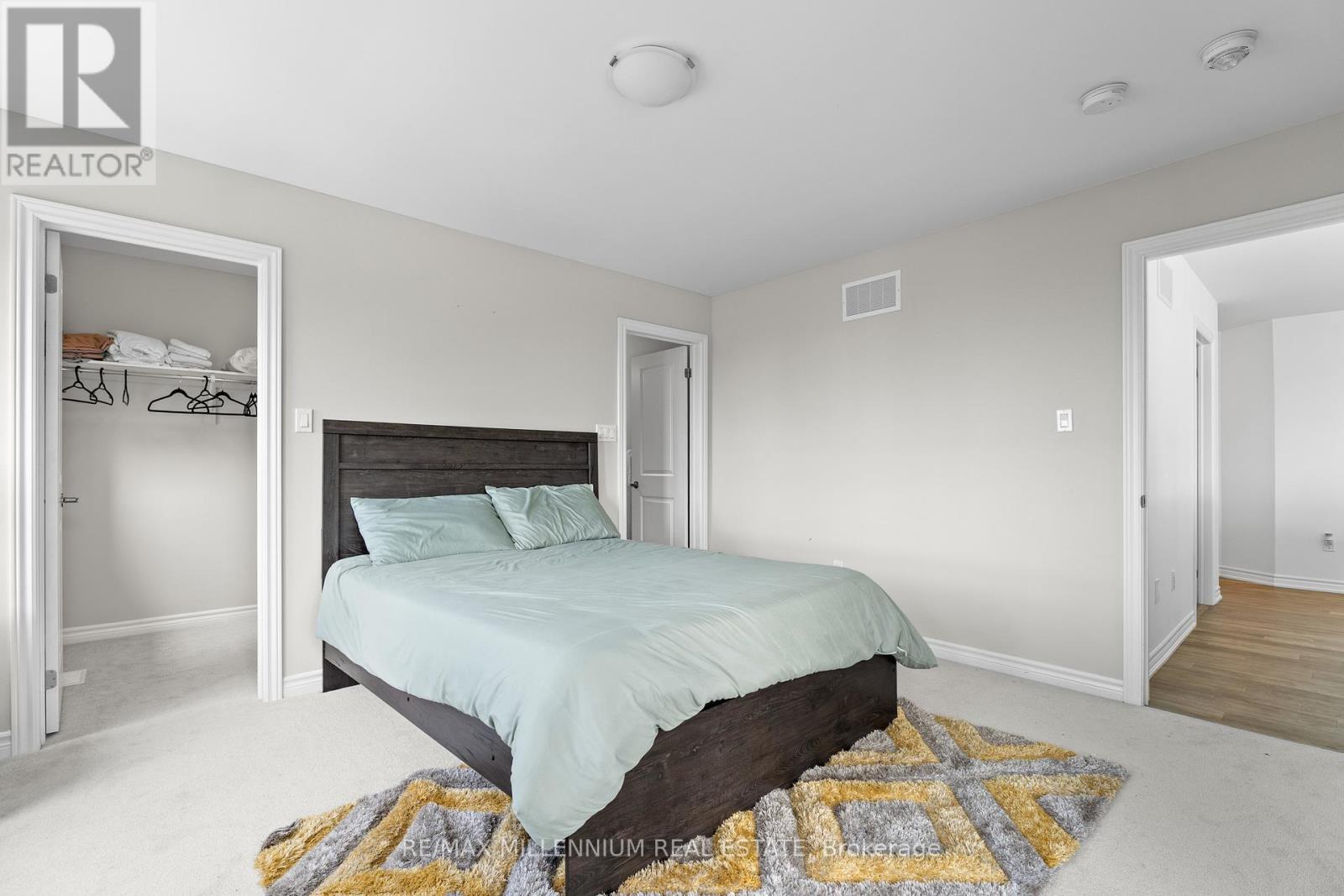 113 Sebastian Street, Blue Mountains, ON - Indoor Photo Showing Bedroom