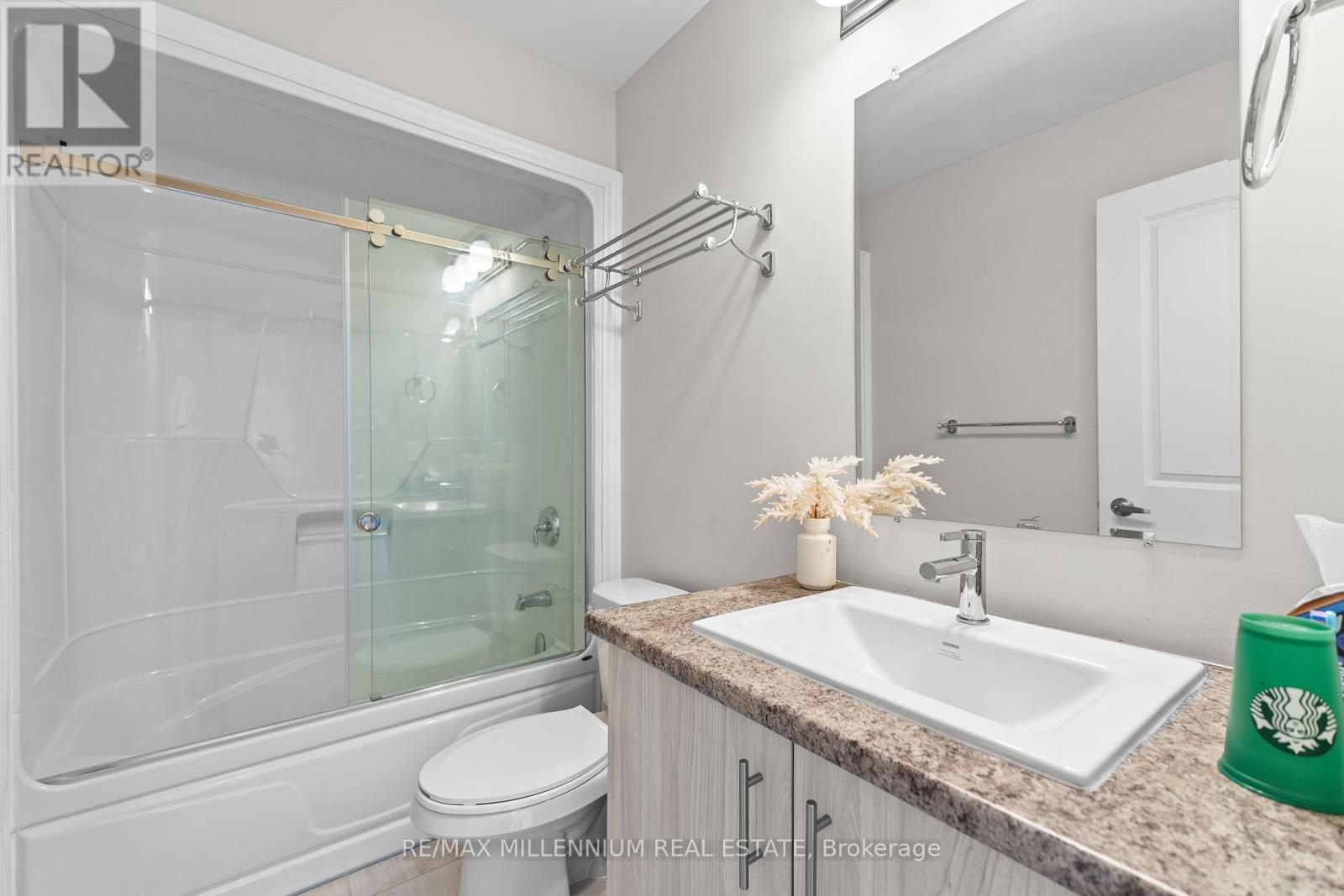 113 Sebastian Street, Blue Mountains, ON - Indoor Photo Showing Bathroom