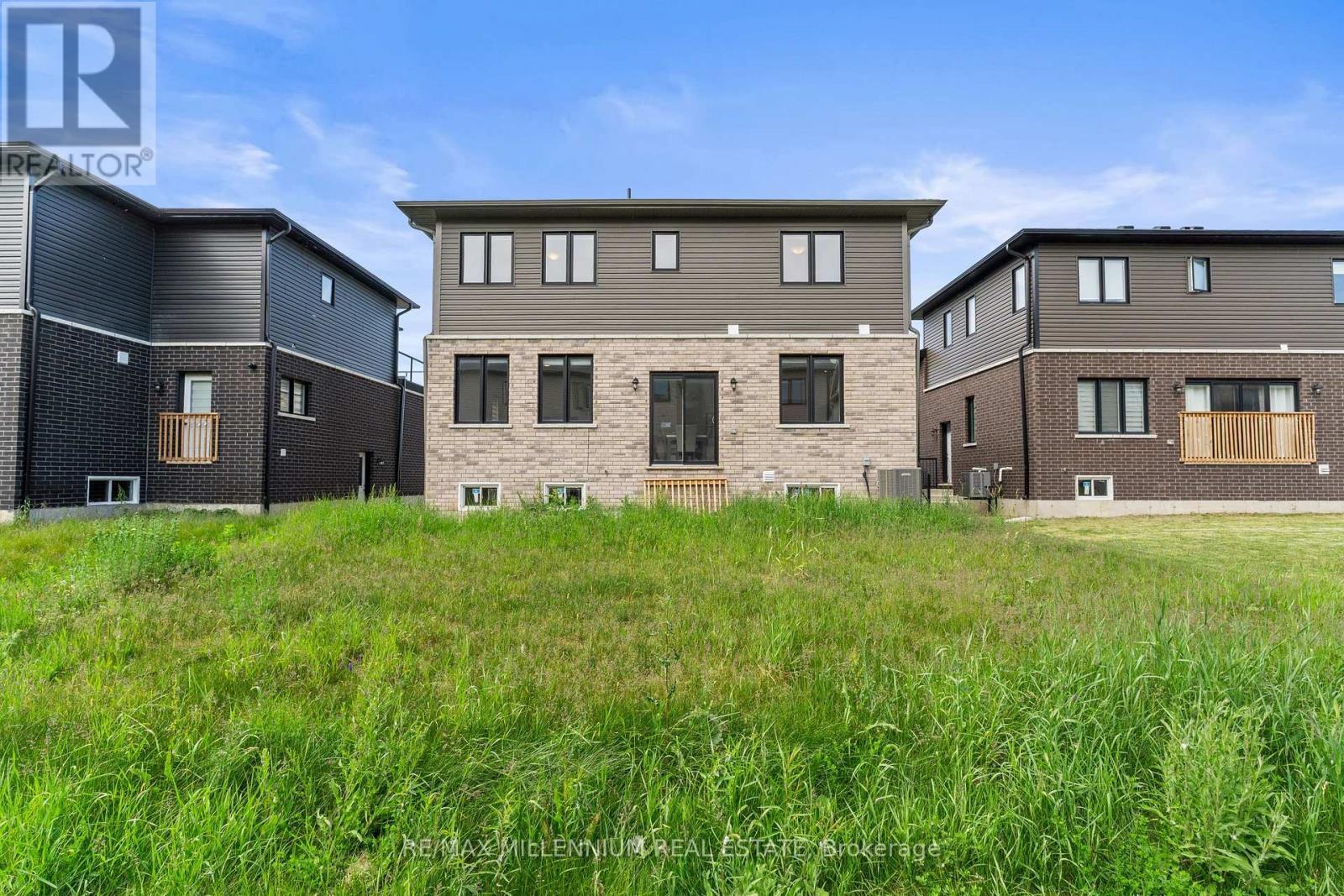 113 Sebastian Street, Blue Mountains, ON - Outdoor With Exterior