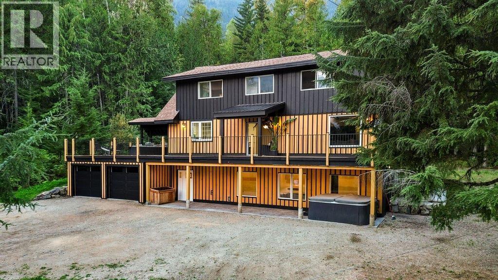 2227 Allshouse Road, Summit Lake, BC - Outdoor