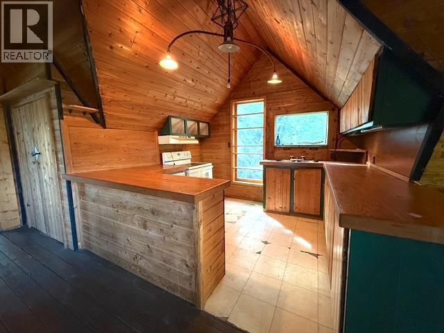 3178 Powell Road Road, Kamloops, BC - Indoor Photo Showing Other Room With Fireplace