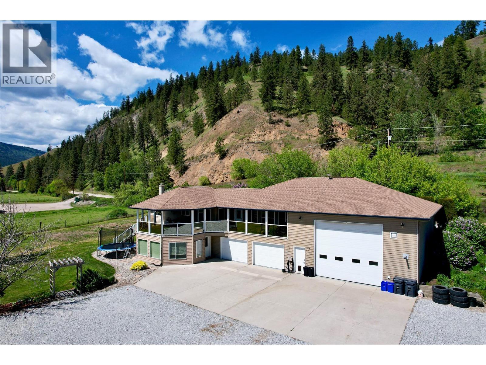 4767 Grandview Flats N Road, Armstrong, BC - Outdoor