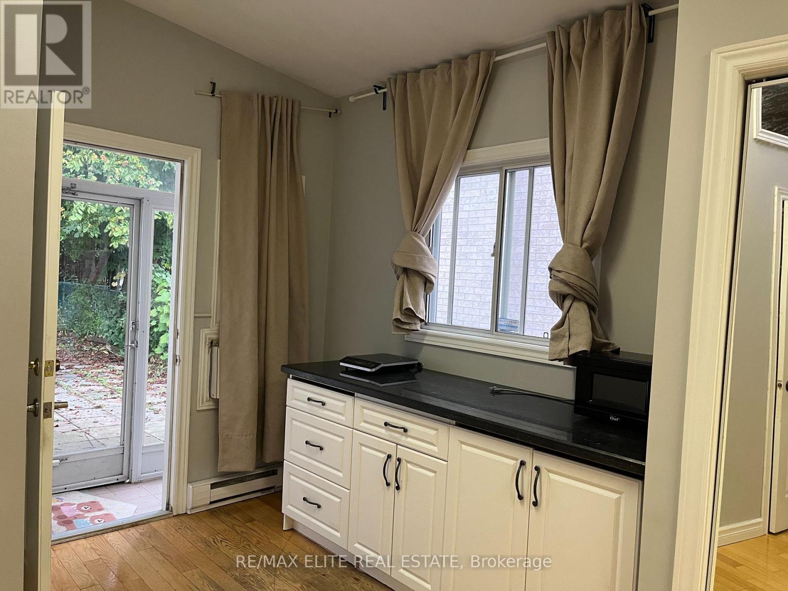 Main Floor - 49 Viamede Crescent, Toronto, ON - Indoor Photo Showing Other Room