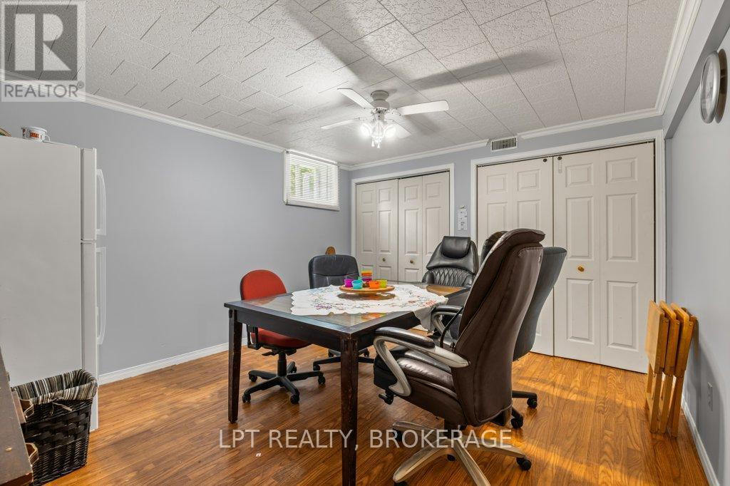 31 Acorn Lane, Frontenac (Frontenac South), ON - Indoor