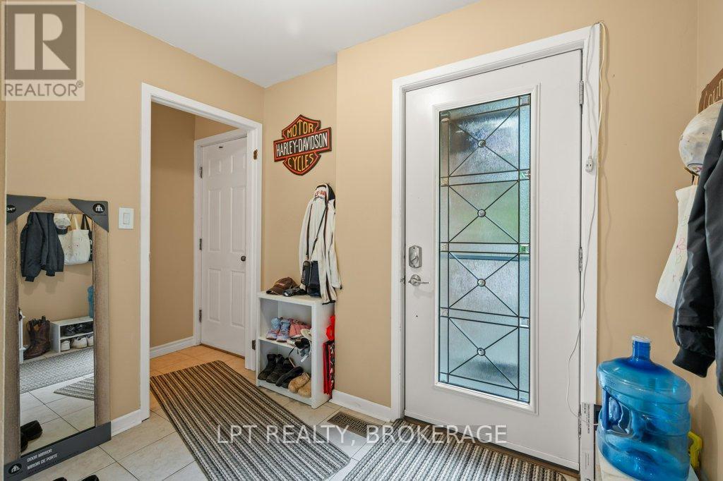 31 Acorn Lane, Frontenac (Frontenac South), ON - Photo Showing Other Room