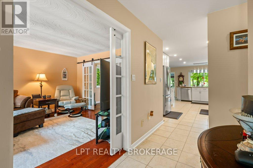 31 Acorn Lane, Frontenac (Frontenac South), ON - Indoor