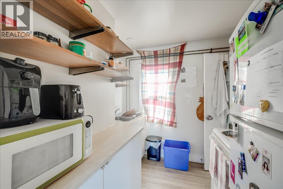 1406 Fourth Avenue, Trail, BC - Indoor