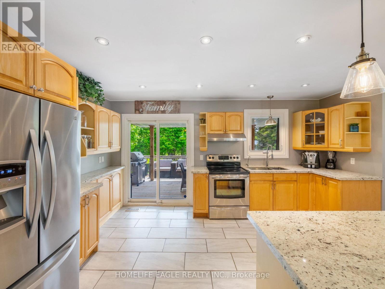 5657 6Th Line, New Tecumseth, ON - Indoor Photo Showing Kitchen With Stainless Steel Kitchen