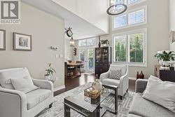 TONS OF NATURAL LIGHT -