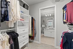 PLUS WALK-IN CLOSET -