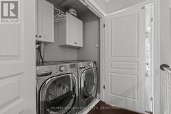 LAUNDRY CLOSET UPPER LEVEL -