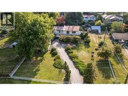 front of house and yard -