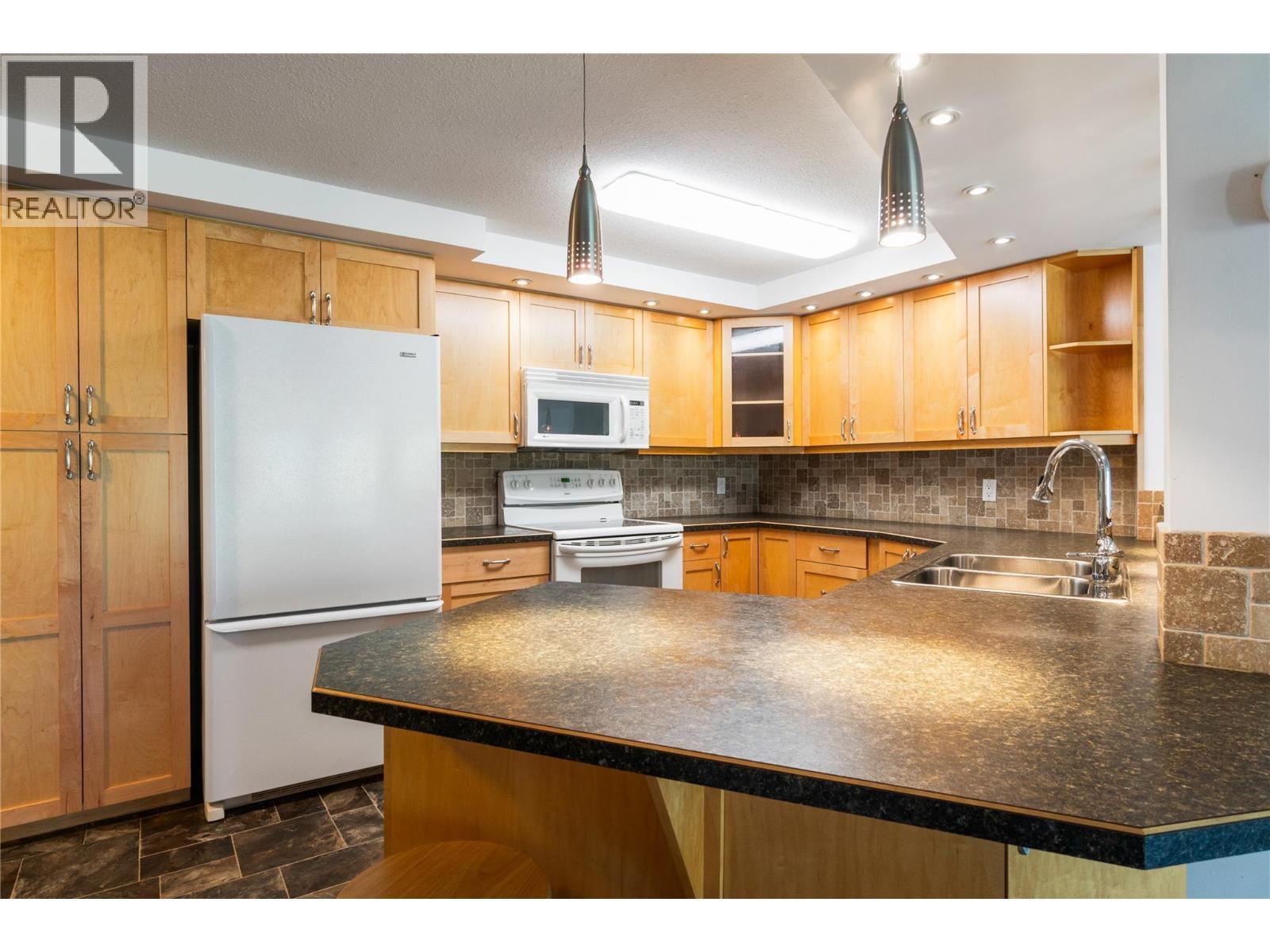 2662 Centennial Drive, Blind Bay, BC