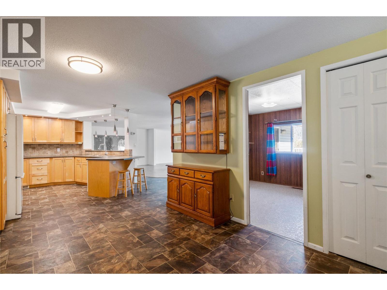 2662 Centennial Drive, Blind Bay, BC