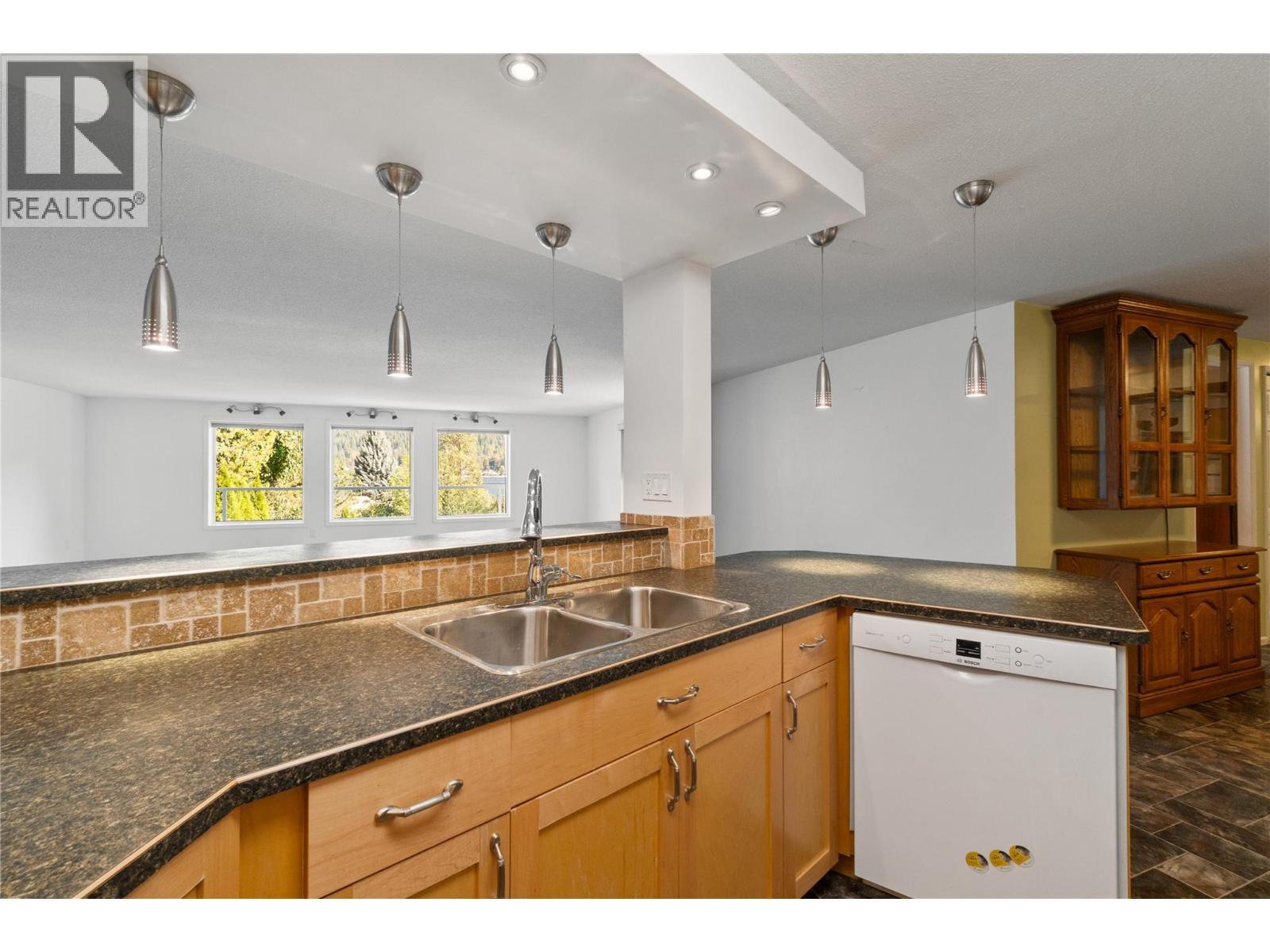 2662 Centennial Drive, Blind Bay, BC